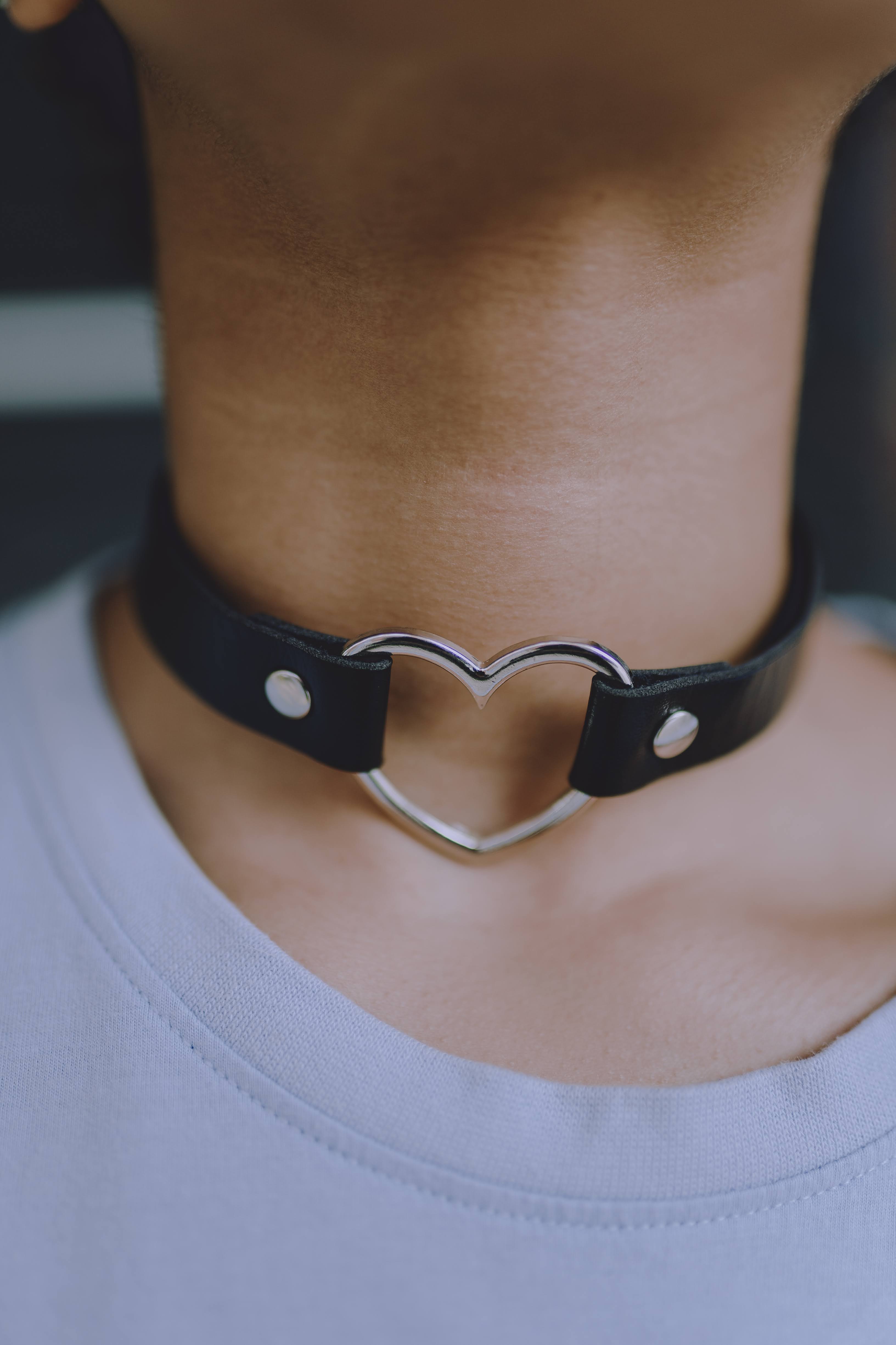 Faux Leather Black Heart Choker - Bless Up Vintage