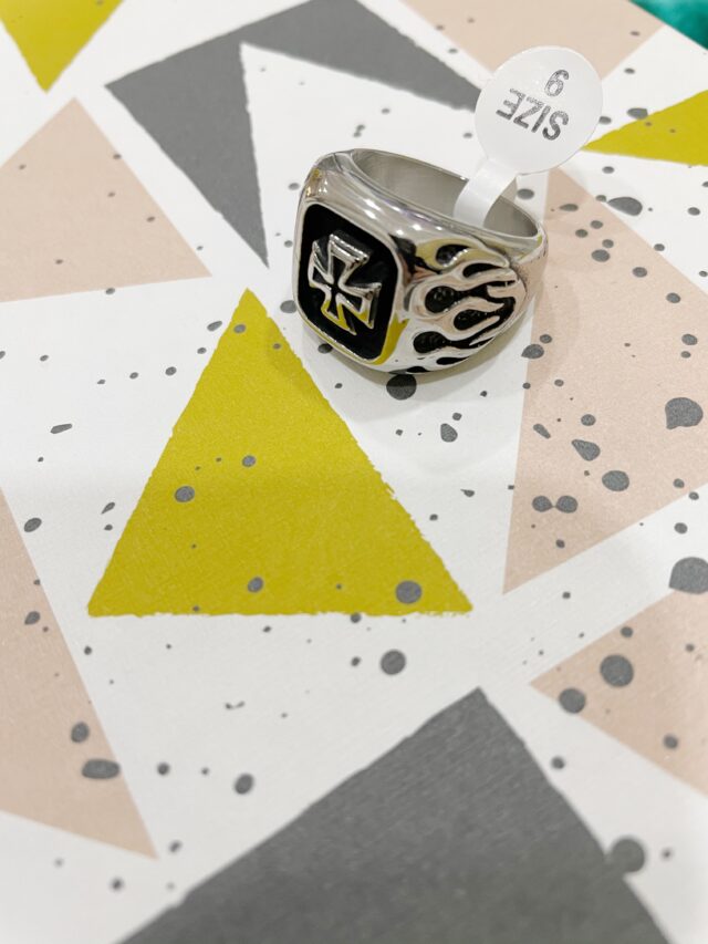 Silver Plated X Black Cross Emblem Sovereign Style Ring