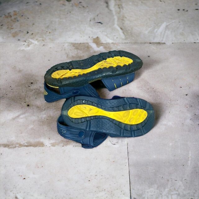 Vintage Adidas Y2K Summer Sliders UK 5