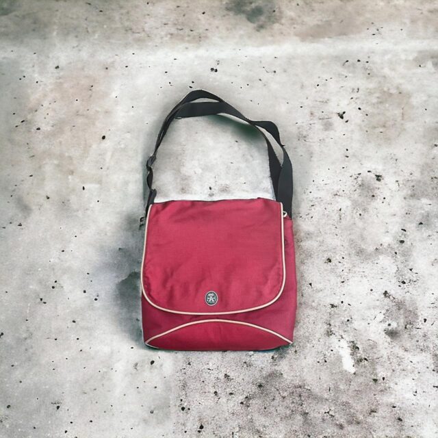 Vintage Early Y2K Crumpler Messenger Tech Bag