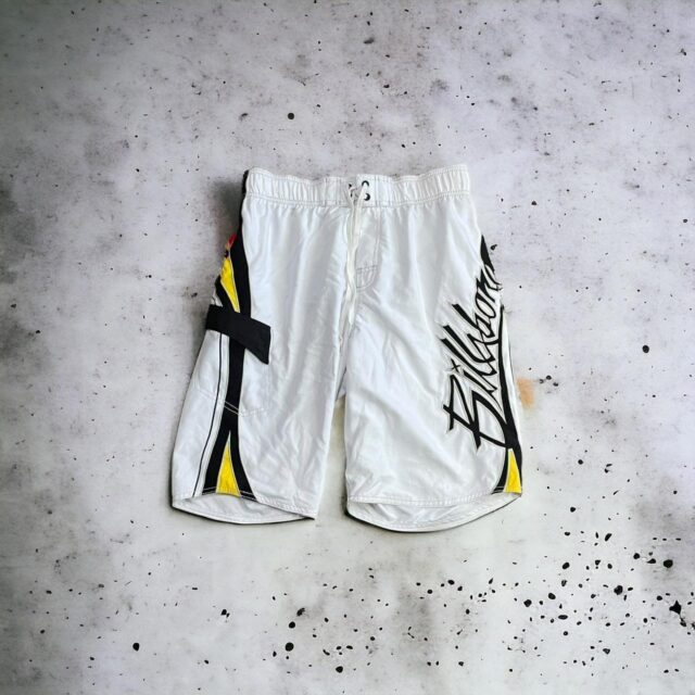 Vintage Y2K Men's Billabong Board Shorts - M