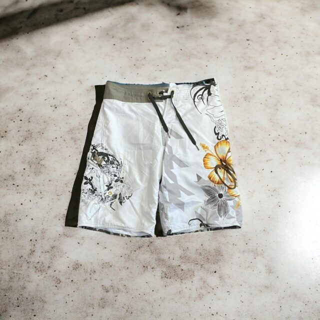 Vintage Y2K O'Neill Board Shorts - M