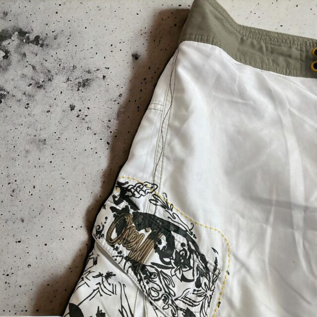 Vintage Y2K O'Neill Board Shorts - M