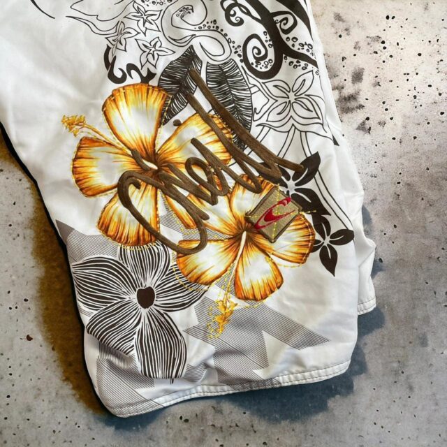 Vintage Y2K O'Neill Board Shorts - M