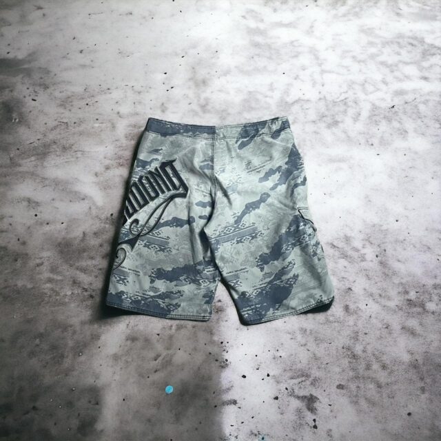 Vintage Y2K Men's Billabong Board Shorts - XL
