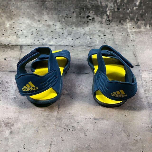 Vintage Adidas Y2K Summer Sliders UK 5
