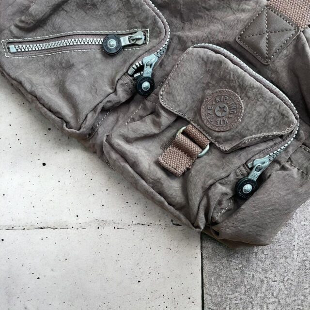 Ladies Vintage Y2K Brown Kipling Shoulder Bag