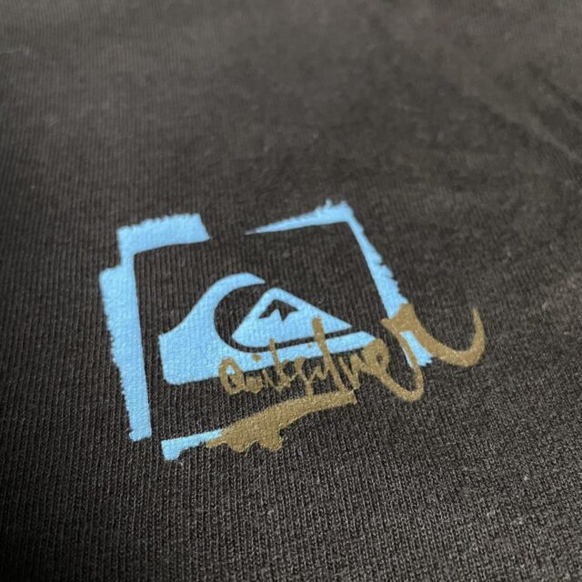 Men's Vintage Quiksilver Spell Out Tshirt - M