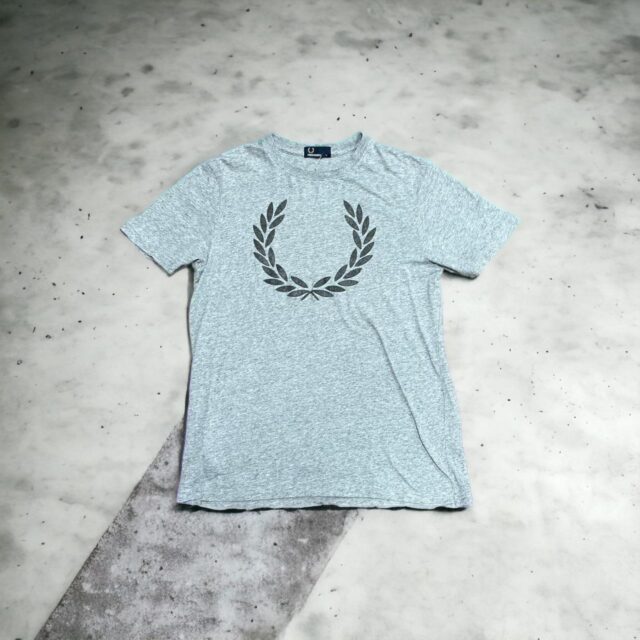 Men's Y2K Fred Perry Tshirt - M