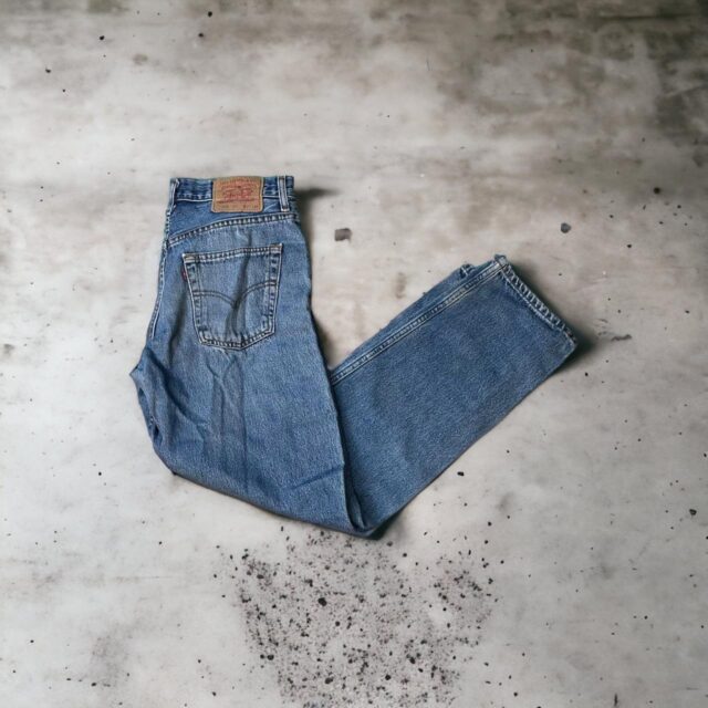 Men's Vintage Levi's 582 Baggy Stone Washed Jeans - 30"