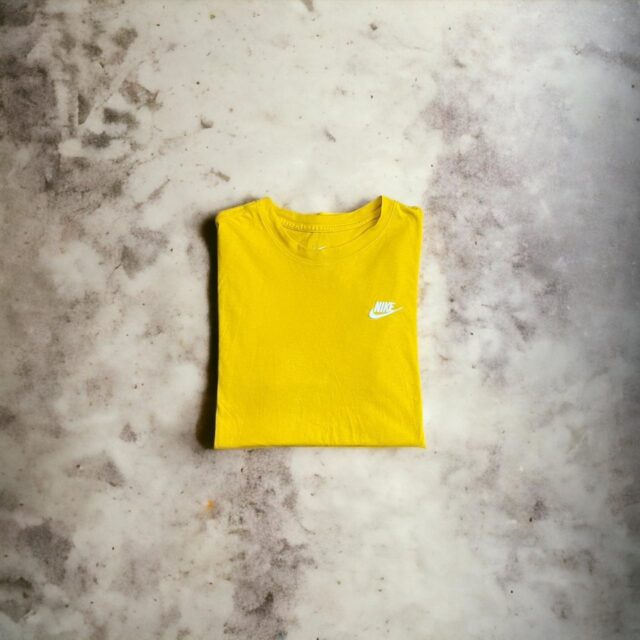 Men's Yellow Nike Embroidered Spell Out Tshirt - M