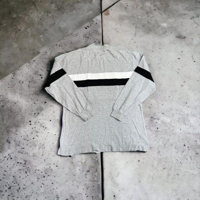 Vintage Men's Lightweight Fila Sweatshirt - L