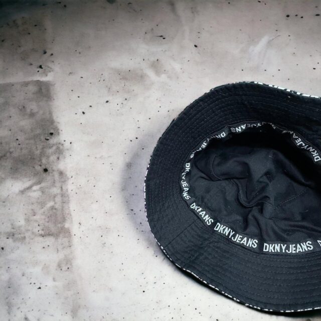 Unisex DKNY Reversible Bucket Hat - O/S