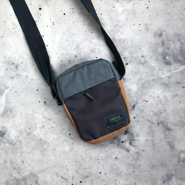 Men's Y2K Rip Curl Shoulder Bag