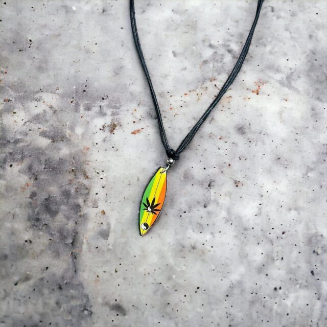 Vintage Y2K Rasta Surf Pendant Necklace