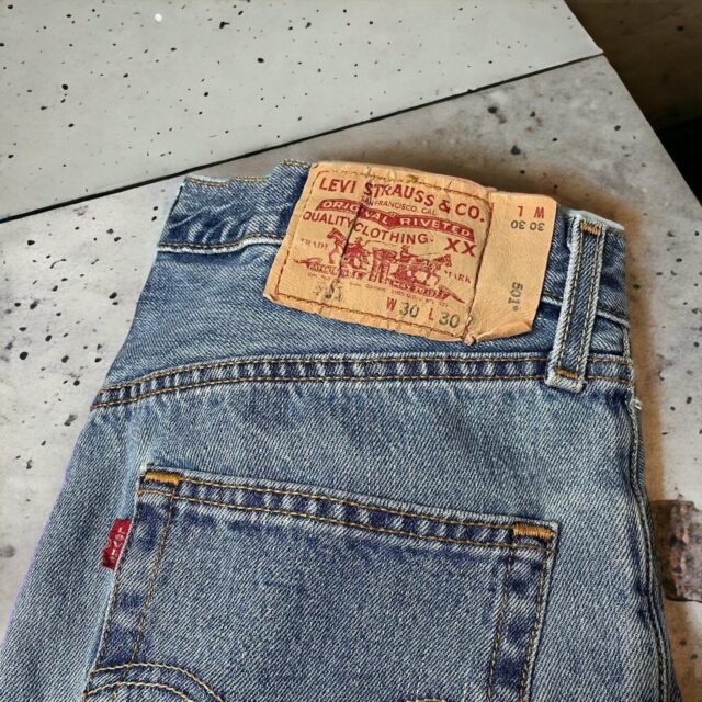 Men's Vintage Levi's 501s Stone Washed - 30"