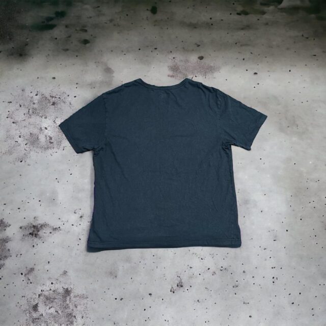 Vintage Black Men's Y2K Columbia Sportswear Tshirt - XL