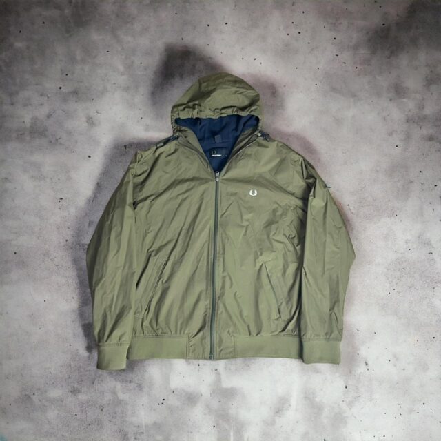 Vintage Y2K Men's Fred Perry Khaki Jacket - L