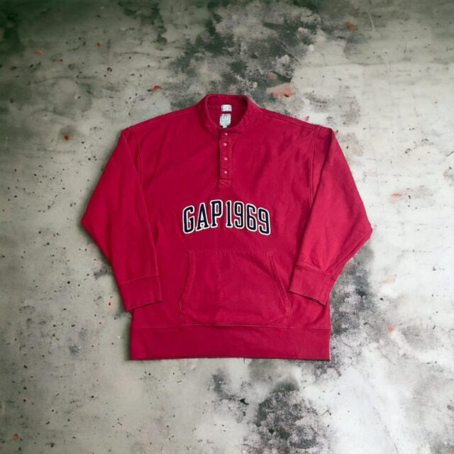Vintage Men's Red Gap Sweatshirt - XL