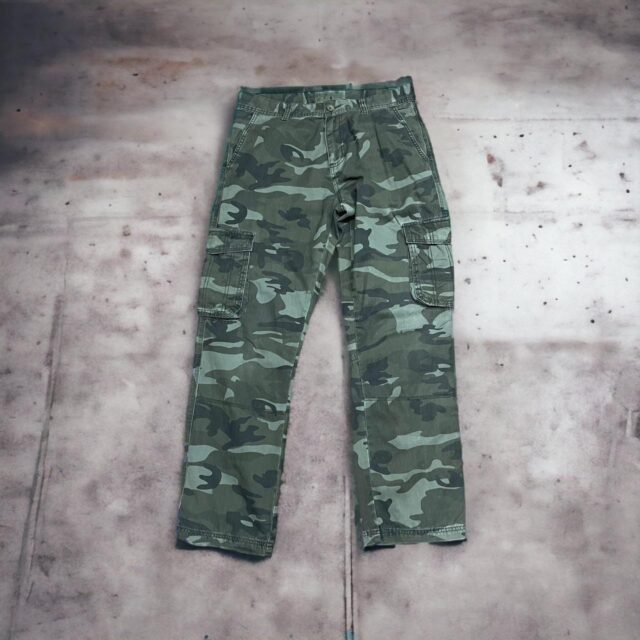 Men's Vintage Y2K Camo Cargo Pants - 34"