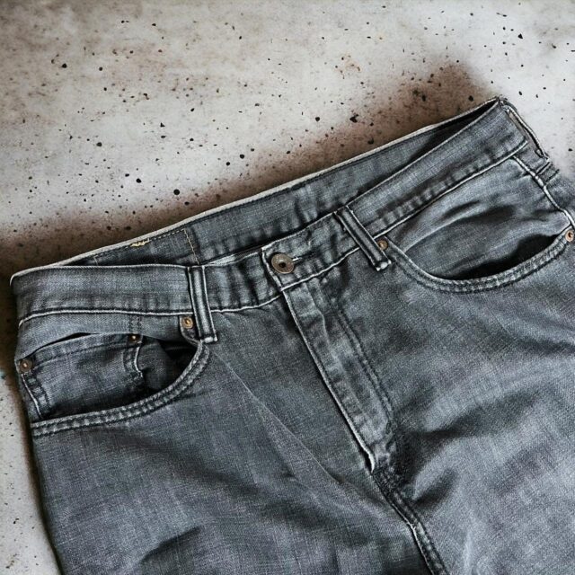 Men's Vintage Y2K Grey Denim Levi's 504 Jeans - 36"