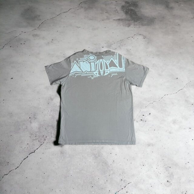 Vintage Men's Y2K Animal Spell Out Tshirt - XXL