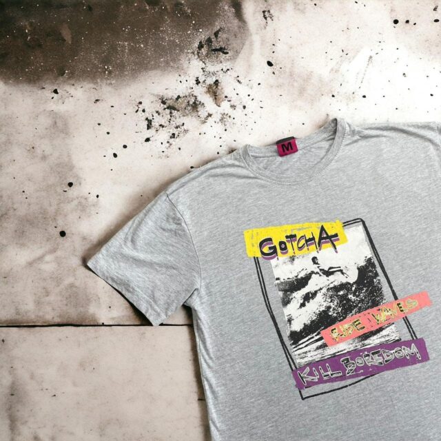 Mens Vintage Y2K Gotcha Surf Tshirt