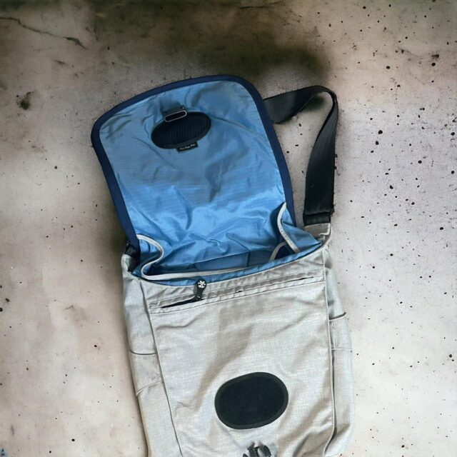Vintage 2000s Crumpler Messenger Tech Bag
