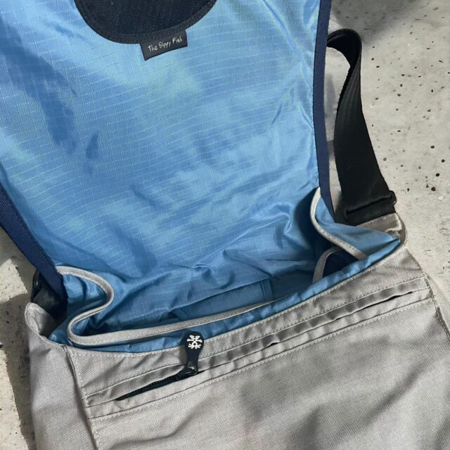 Vintage 2000s Crumpler Messenger Tech Bag