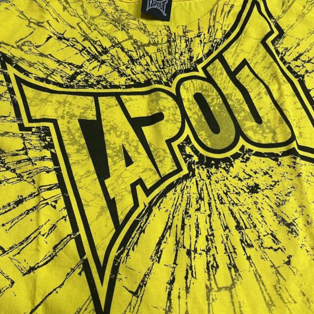 Men's Vintage Y2K TapOut Spell Out Tshirt - L