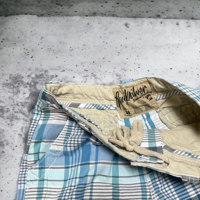 Men's Vintage Y2K Checked Quiksilver Shorts - M