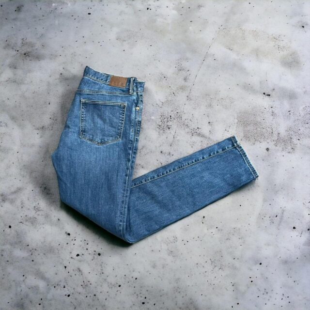 Men's Vintage Y2K Gap Straight Fit Jeans - 34"