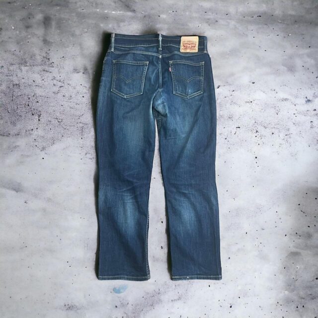 Men's Vintage Baggy Y2K Denim Levi's Jeans - 34"