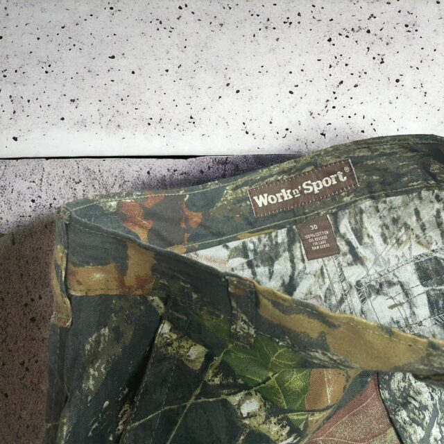 Vintage Y2K RealTree Camo Cargo Pants - 30"