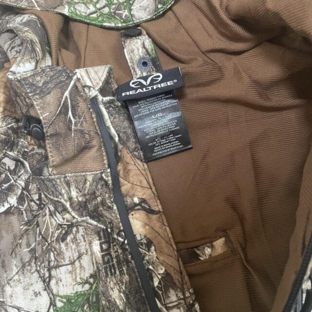 Men's RealTree Camo Patterned Hooded Jacket - L