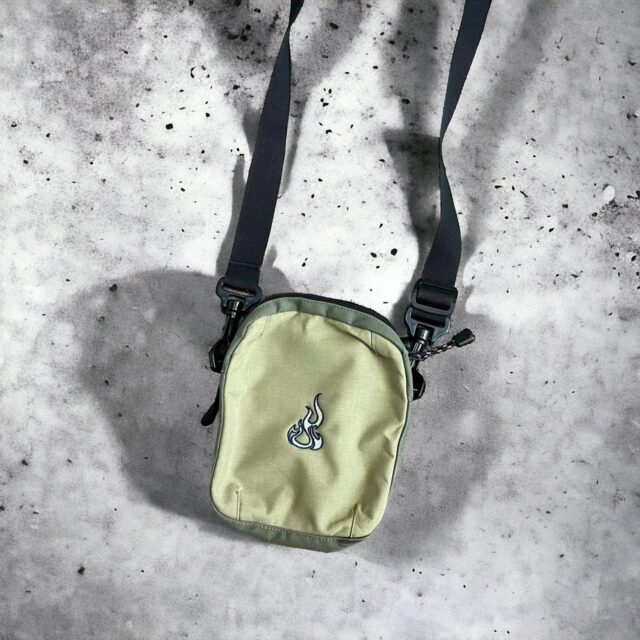 Gotcha Surf Flame Embroidered Shoulder Bag