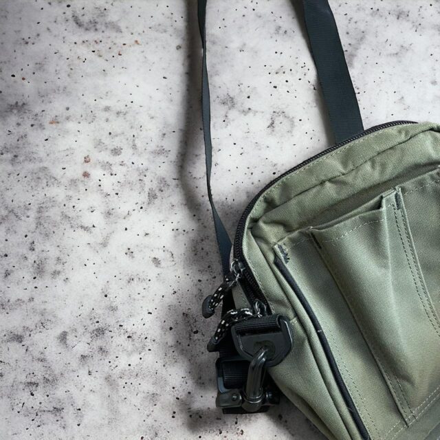 Gotcha Surf Flame Embroidered Shoulder Bag