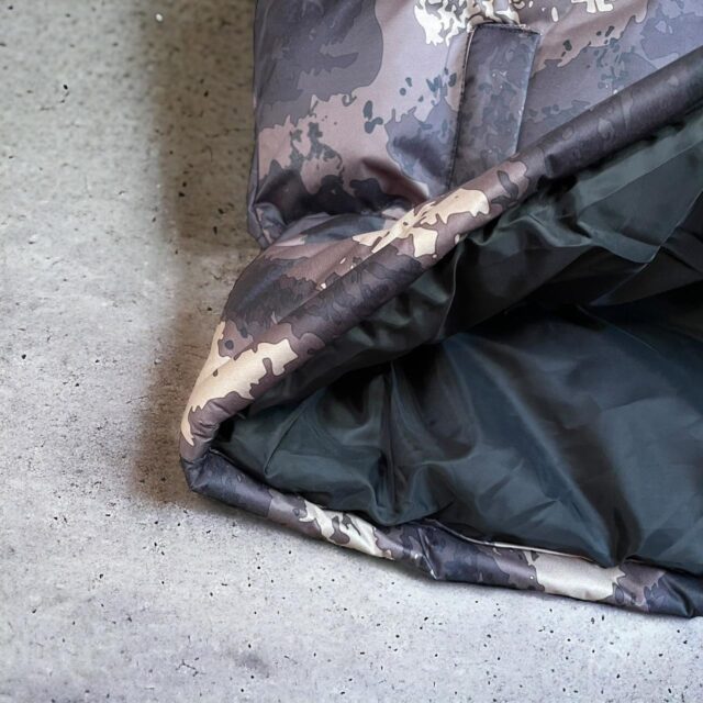Men's Aces Couture Padded Camo Gilet Puffa - XL