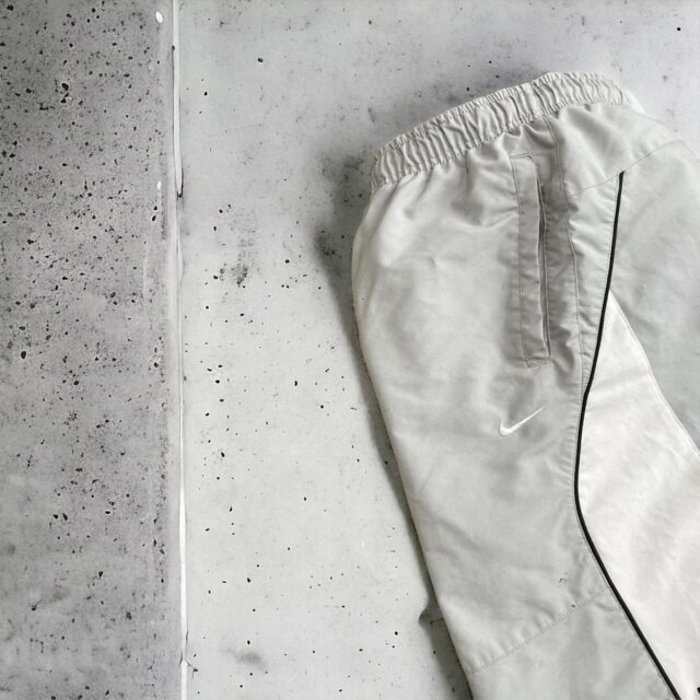 Men's Vintage Y2K Nike Spell Out Swim Shorts - S