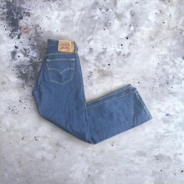 Mens Vintage Levi's Baggy Blue 501 Jeans - 34"