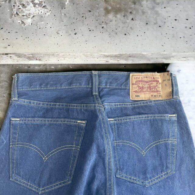 Mens Vintage Levi's Baggy Blue 501 Jeans - 34"