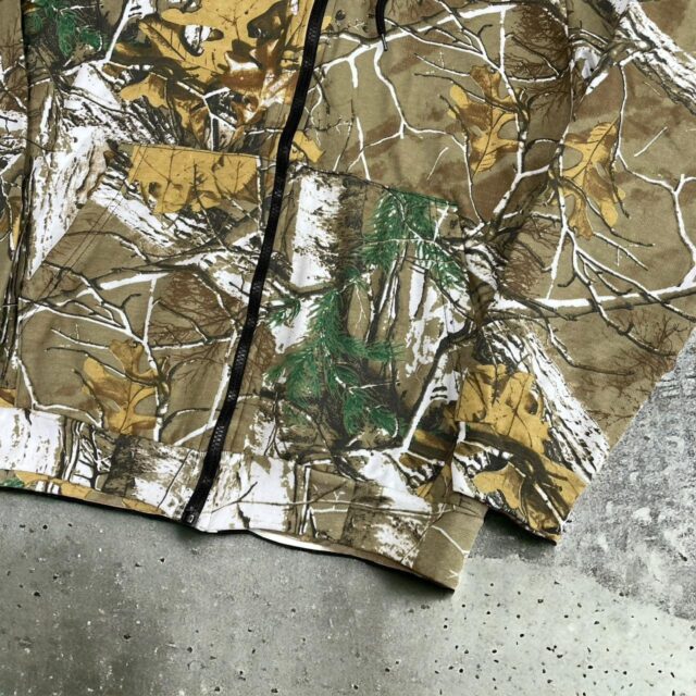 Men's Vintage Y2K RealTree Zip Up Hoodie - L