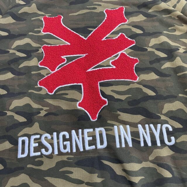 Men's Vintage Y2K Zoo York Camo Sweatshirt - L