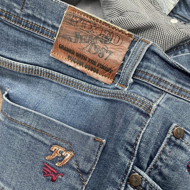 Men's Vintage Y2K Baggy Blue Denim Fixed Jeans - 31"