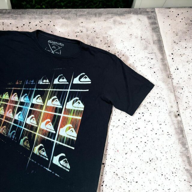 Men's Black Y2K Quiksilver Graphic Print Tshirt - XL