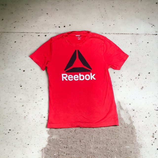 Men's Y2K Red Reebok Spell Out Tshirt - M