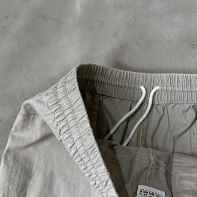 Vintage Men's 90s Puma Beige Shorts - M