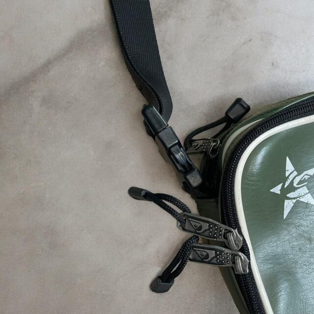 Vintage Y2K Quiksilver Shoulder Bag