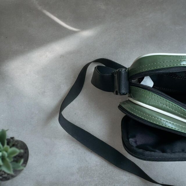 Vintage Y2K Quiksilver Shoulder Bag