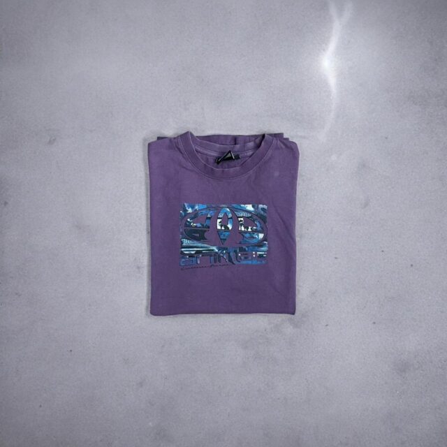 Men's Vintage Y2K Animal Spell Out Tshirt - M